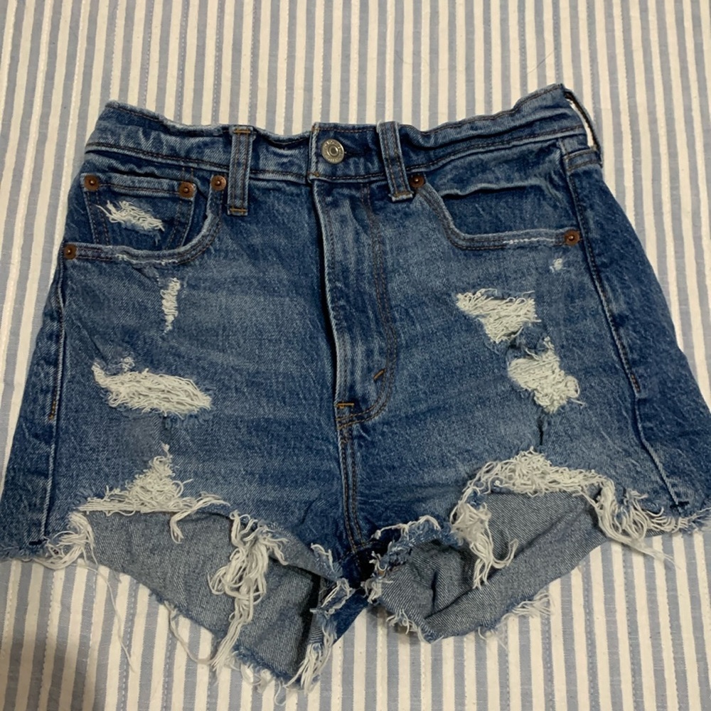 Abercrombie The Mom Shorts- High Rise